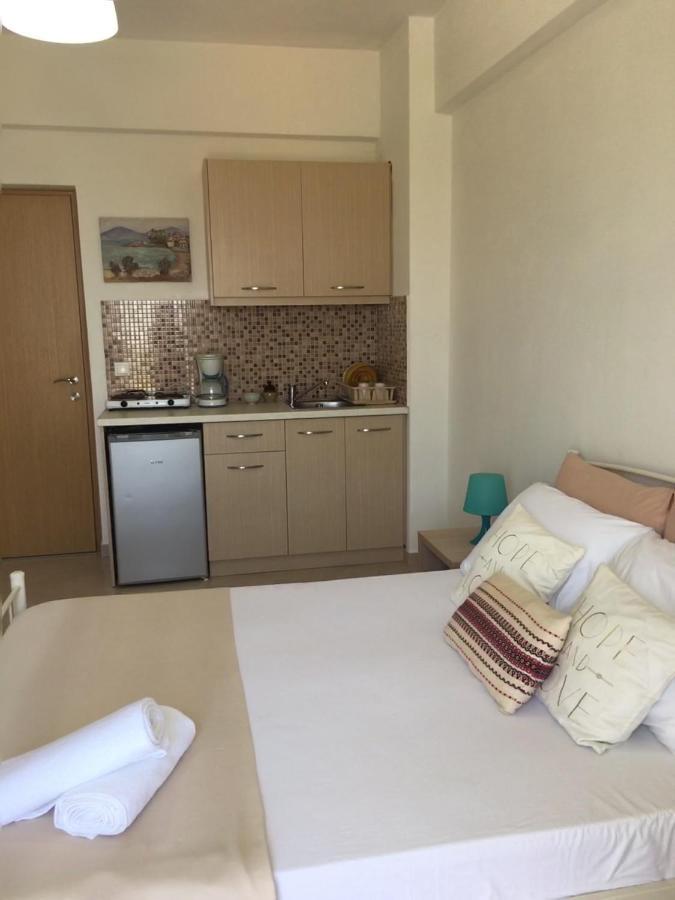 Marika'S Apartments 希马拉 外观 照片